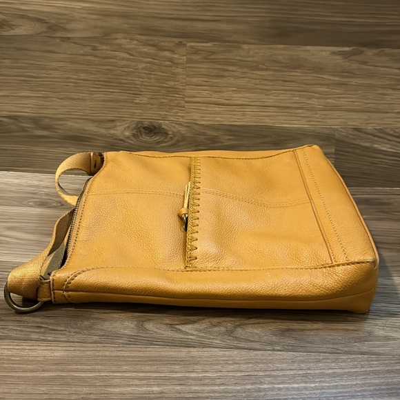 The Sak Pebbled Leather Golden Cognac Multi Pockets Zip Top Crossbody Handbag - Picture 15 of 17